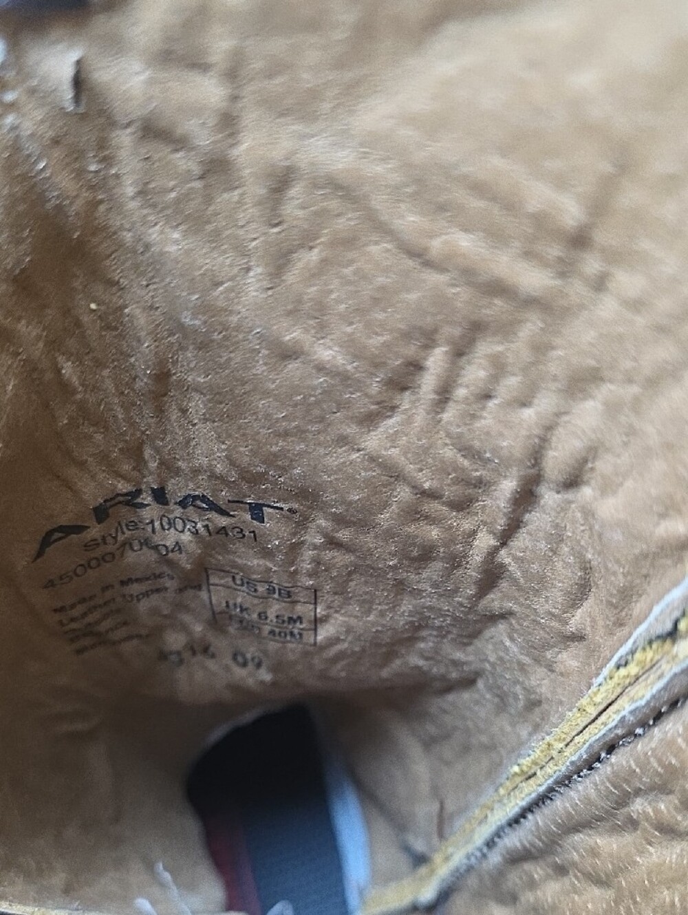 Ariat Brown Leather Western Boots with Stamped Soles - Picture 3 of 3